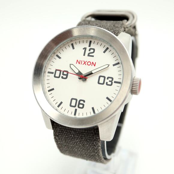 Nixon The Corporal Mens 48mm Silver Tone Watch Gray Canvas Leather w New Battery